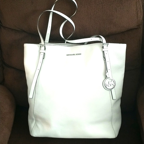 Michael Kors White Bag - Picture 1 of 4